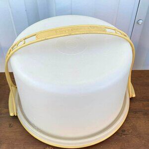 Vintage Harvest Gold Base Tupperware Cake Tote MCM